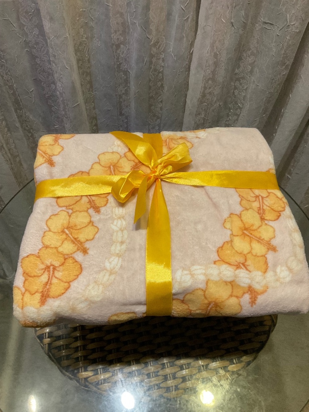 Hawaiian Floral Lei Throw Blanket NWT